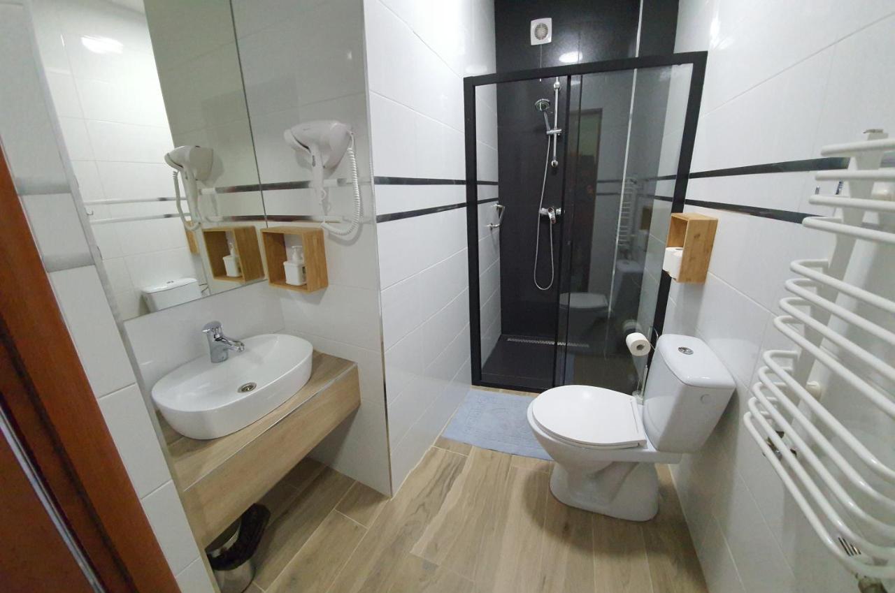 Hotel Bursztynowy Jozefow na Wisla Bagian luar foto