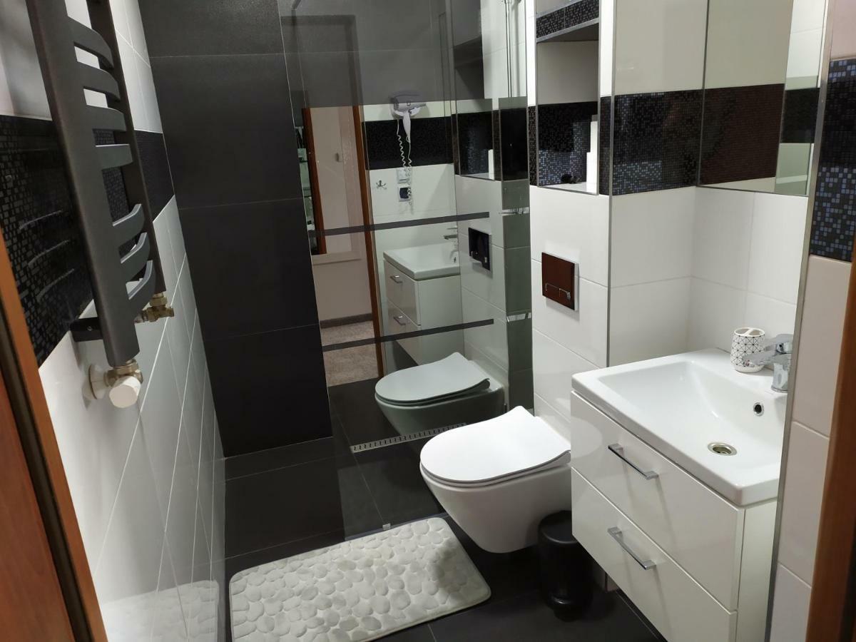 Hotel Bursztynowy Jozefow na Wisla Bagian luar foto