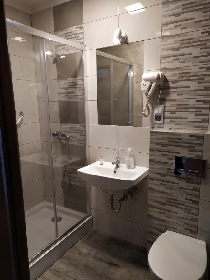 Hotel Bursztynowy Jozefow na Wisla Bagian luar foto