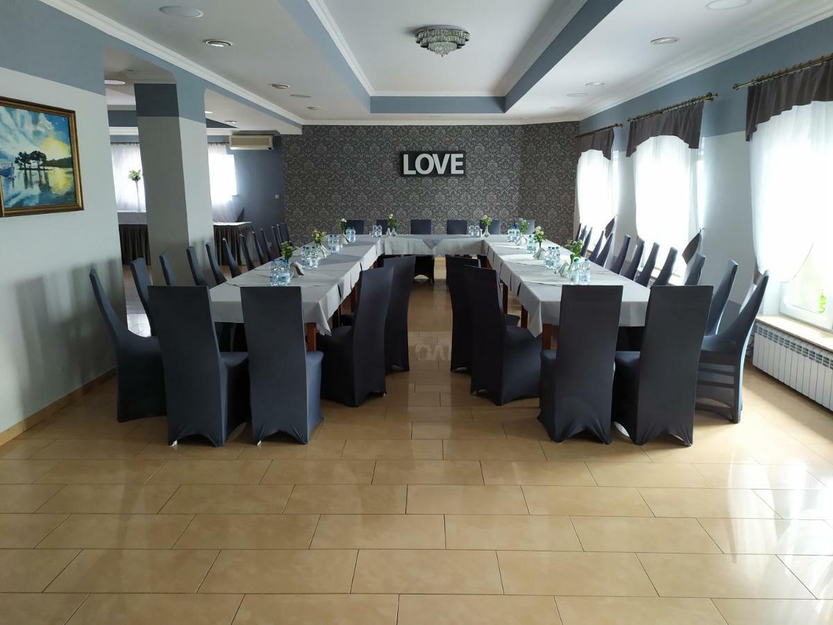 Hotel Bursztynowy Jozefow na Wisla Bagian luar foto