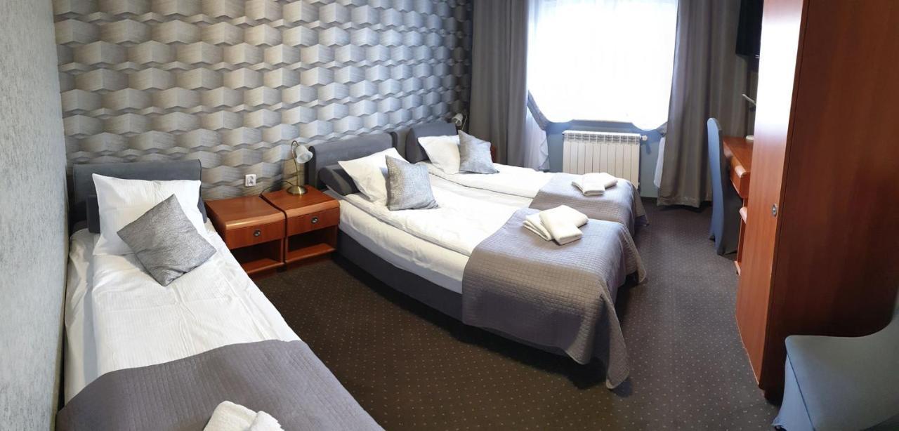 Hotel Bursztynowy Jozefow na Wisla Bagian luar foto